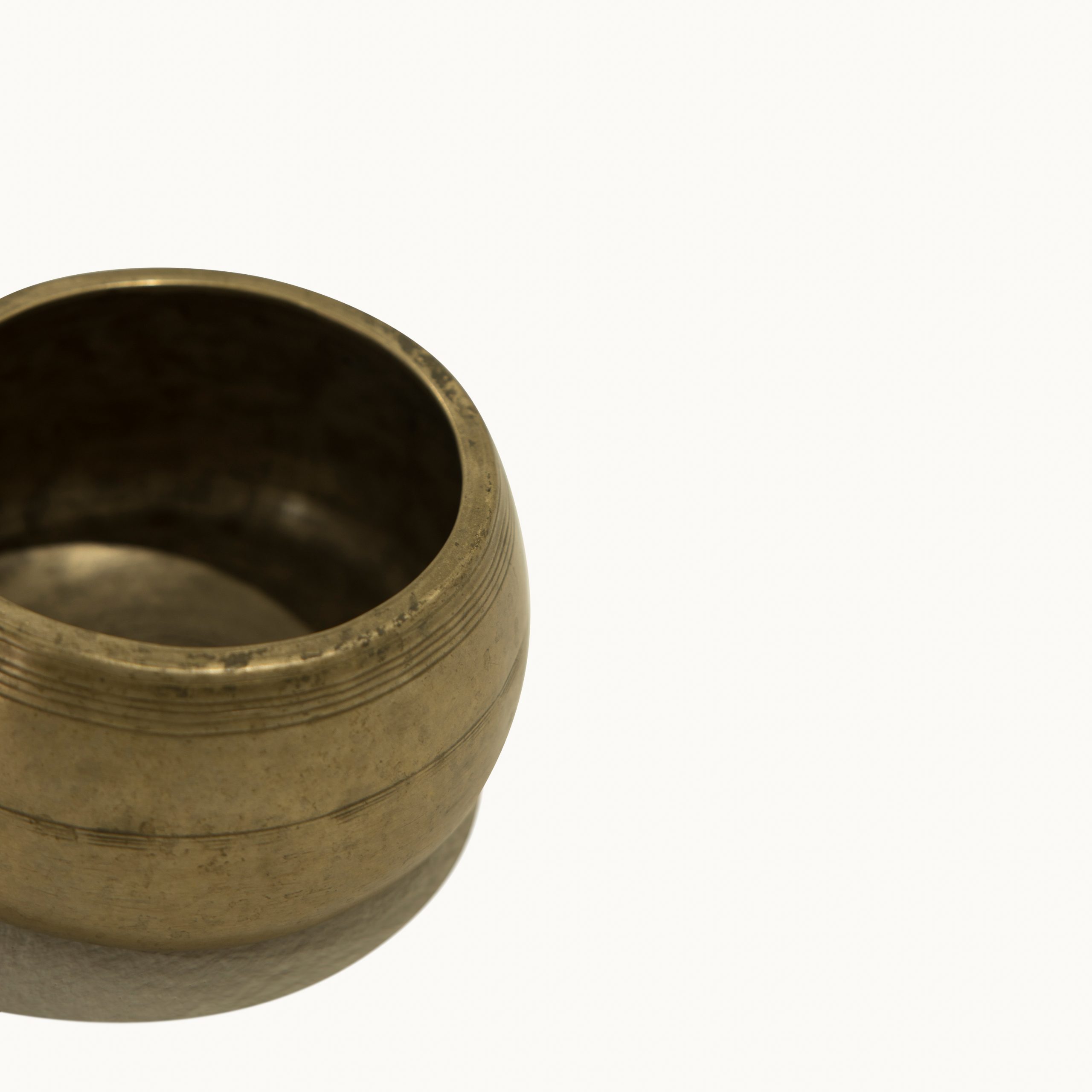 Antique Mani Singing Bowl - Image 3